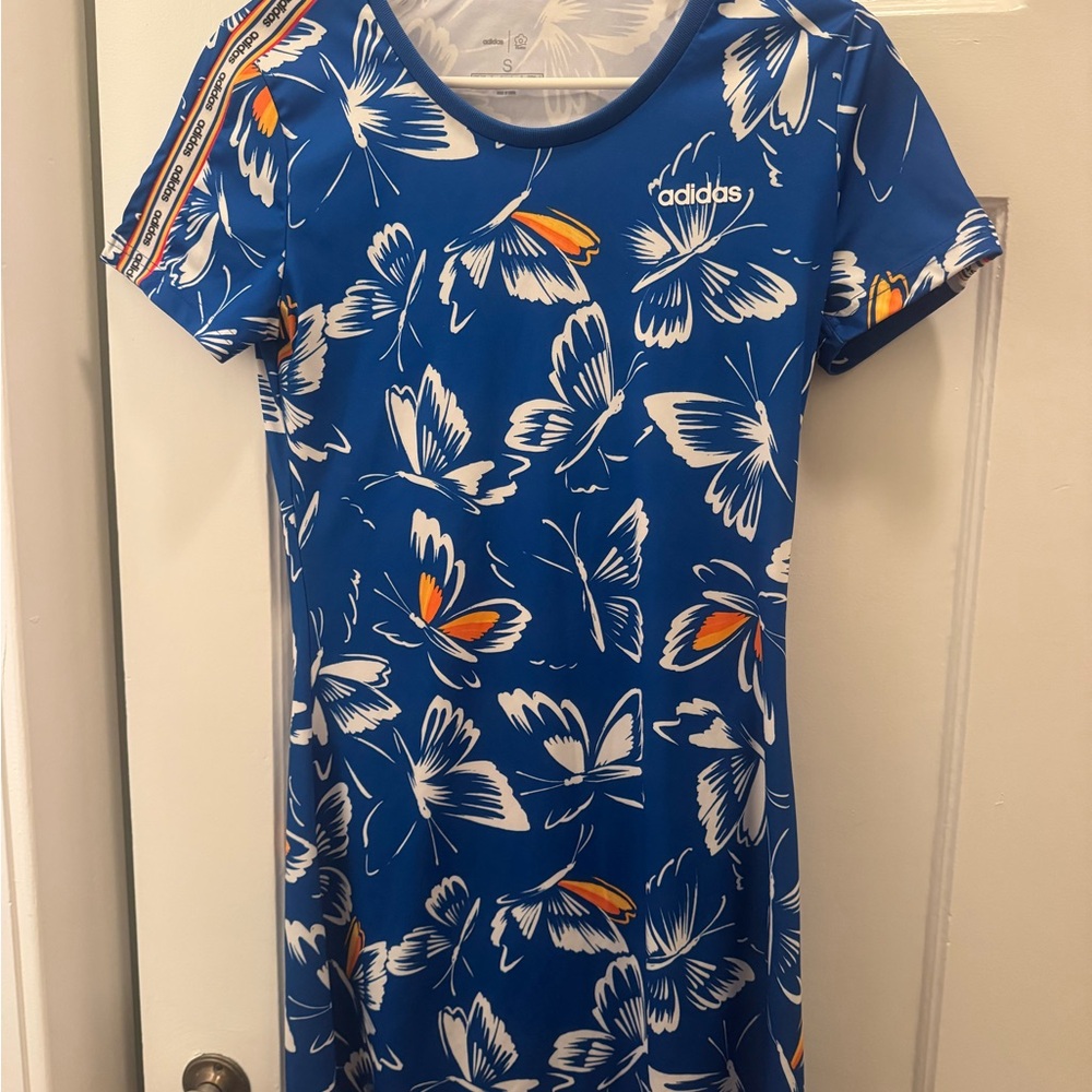 Adidas x Farm Rio Butterfly Floral Short Sleeve Activewear Dress NWOT Size small